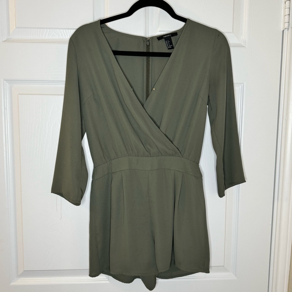 Forever 21 army green romper size small